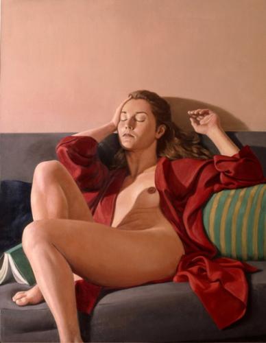 Gayle, Red Robe - Artwork by © Ron Schwerin - AmorArt<br><br>Nei suoi ritratti di nudo, Ron Schwerin evoca momenti privati ​​di languore femminile, carichi di un erotismo sobrio, ma potente. ...
