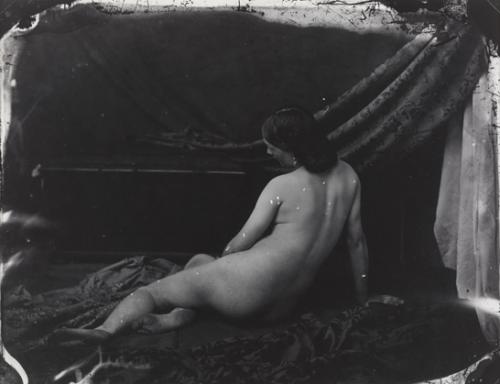 Reclining female nude - Oscar Gustav Rejlander Photographic Art © AmorArt<br><br>...ha illustrato l'era vittoriana ed è considerato uno dei pionieri della fotografia artistica e del pittorialismo. I suoi temi erano, fondamentalmente, l'allegoria, il mito e la storia... 